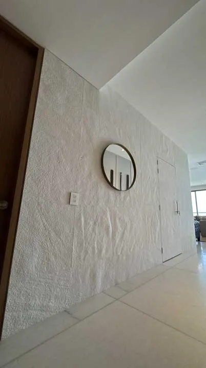 Estudio-Gusi-Crystal-white-3