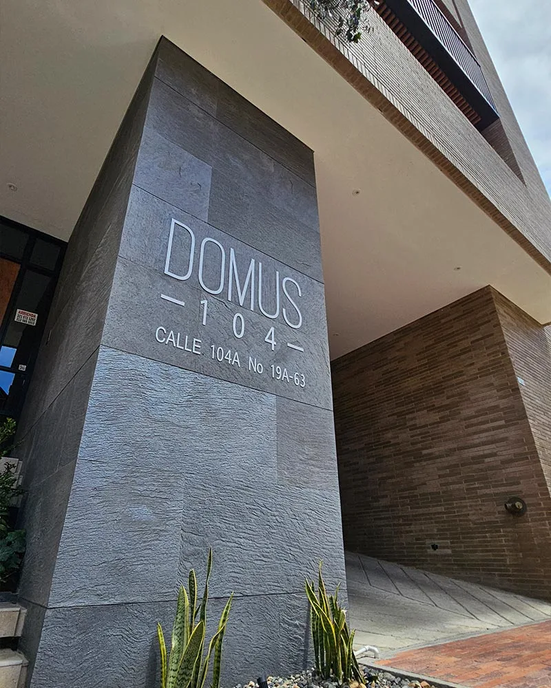 Domus-104-Steel-Grey