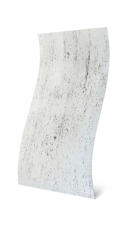 Lámina mineral flexible StoneFlex modelo Travertino Marfil reforzada con fibra de vidrio.